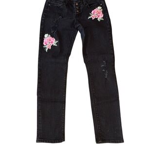 Black Daisy Womens Chloe Destruction/ Embroidery Size 1/25 Black Jeans